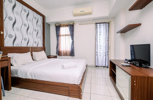 Pondokcina Apartment | Nice And Wonderful Studio At Margonda Residence 2 Apartment