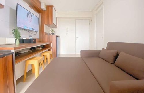 Jatinegara Apartment | Comfort Stay 1Br With Extra Room At Bassura City Apartment