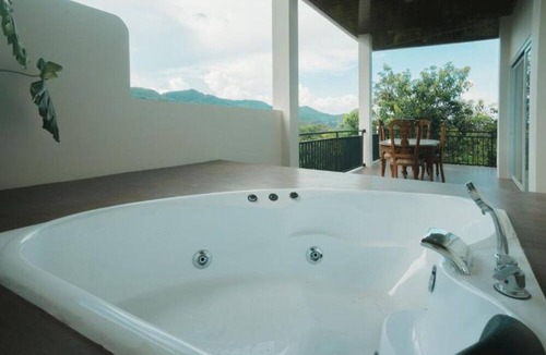 Singkang Hotel | Hakata Lejja near Natural Hot spring