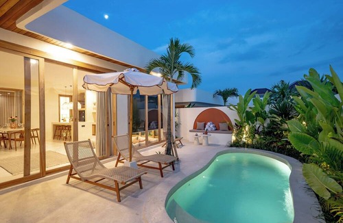 Tumbak Bayuh Villa | Villa Samara Pererenan