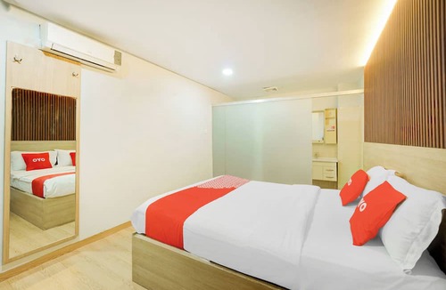 Tanjung Duren Utara Hotel | Hotel O Tanjung Duren Near Mall Citraland Formerly Suba Hotel