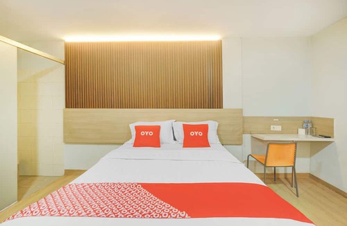 Tanjung Duren Utara Hotel | Hotel O Tanjung Duren Near Mall Citraland Formerly Suba Hotel