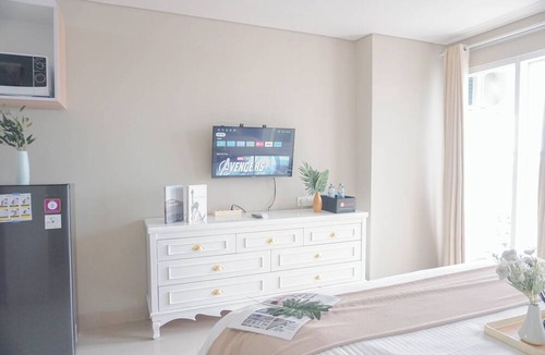 Kedungmanggu Apartment | Homey Living and Well Designed Studio Room at Royal Sentul Park Apartment