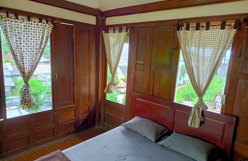 Wonosari Hotel | Karlie Inn