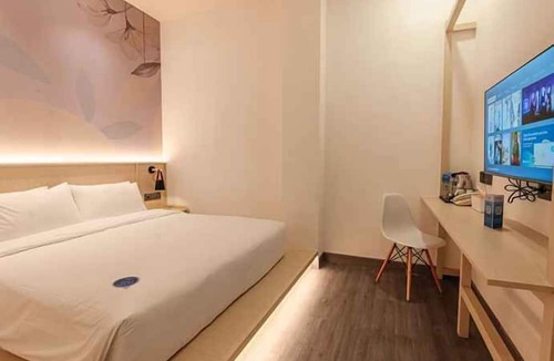 Cikini Hotel | True Blue Menteng Jakarta