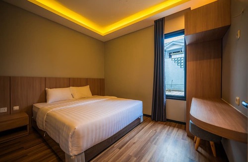 Plaosan Hotel | Elge Hotel and Villa Sarangan