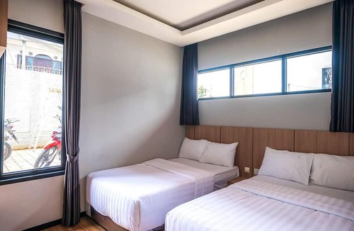 Plaosan Hotel | Elge Hotel and Villa Sarangan