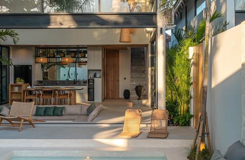 Batubelig Villa | Villa Bayu by GORO