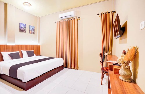 Padang Hotel | Collection O Padang City Center Near Transmart Padang Formerly De Orchids