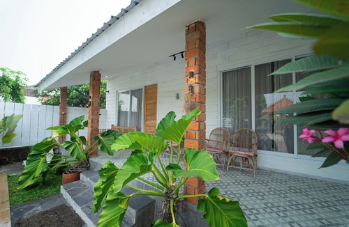 Prambanan Villa | Villa Sawah Prambanan