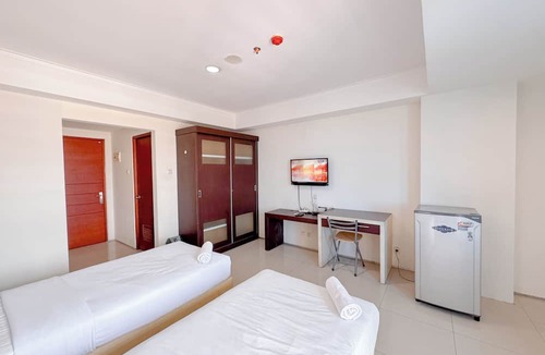 Siwalankerto Apartment | Best Price And Comfortable Living Studio At High Point Serviced Apartment