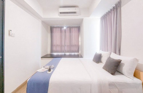 Pinang Apartment | Homey And Good Place 2Br At Collins Boulevard Apartment