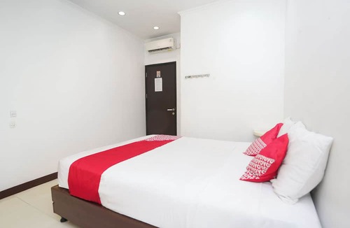 Jaka Sampurna Hotel | OYO 94348 Bro & Sis