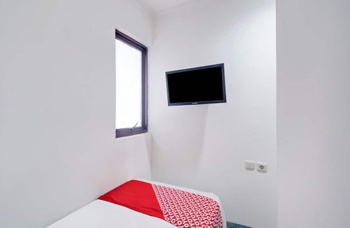 Old Jakarta Hotel | Townhouse Oak Gunung Sahari Near Ancol