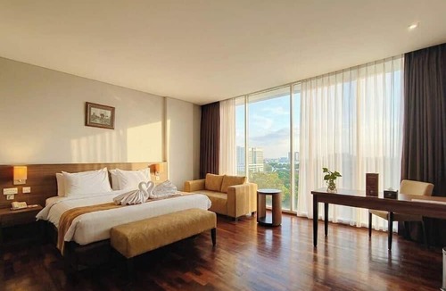 Malang Hotel | Grand Cakra Hotel