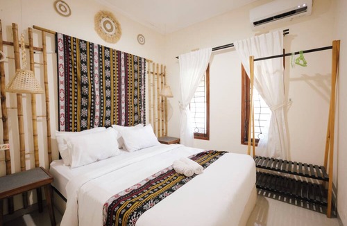 Sewon Villa | Villa New D'Bamboo by Plesirhatiyogja