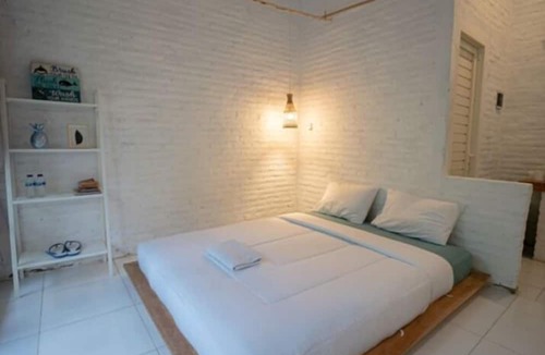 Sekongkang Resort | Elhoppo Pasir putih resort & resto