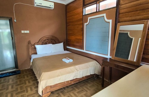 Karimunjava Hotel | Sunrise Sea Hill Cottages