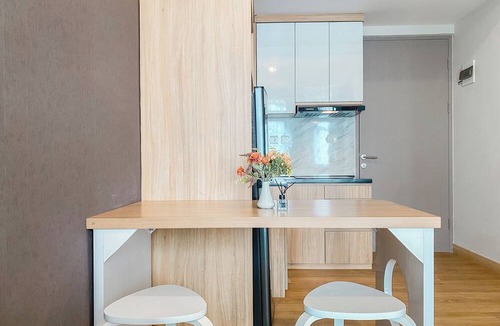 Cikarang Apartment | Spacious and Restful 1BR at Vasanta Innopark Apartment
