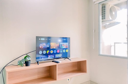 Duren Sawit Apartment | Cozy Living Studio at LRT City Jatibening Apartment