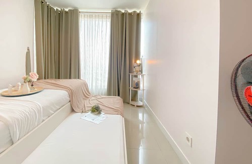 Pekayon Jaya Apartment | Spacious and Comfy 2BR Combined at Grand Kamala Lagoon Apartment