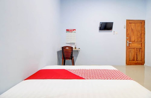 Purwokerto Hotel | Hotel O Alun-Alun Purwokerto Near Gor Satria Purwokerto Formerly Guest House Blessing