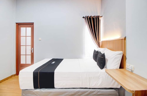 Banguntapan Hotel | Capital O 94314 Sunny Co Living
