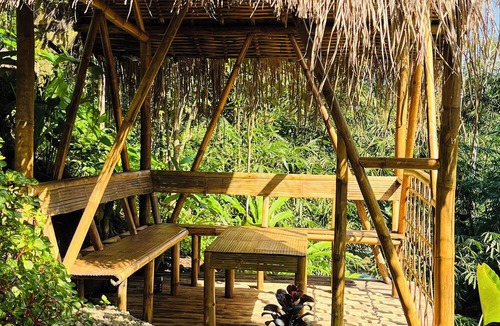Banyuwangi Bed & Breakfast | elbamboo guesthouse