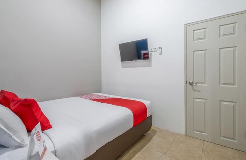 Sewon Hotel | Hotel O Prawirotaman Near Keraton Yogyakarta Formerly Paris Guesthouse