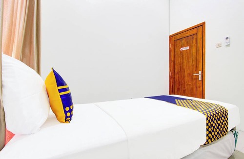 Cepu Hotel | Hotel O Tinampi House Syariah