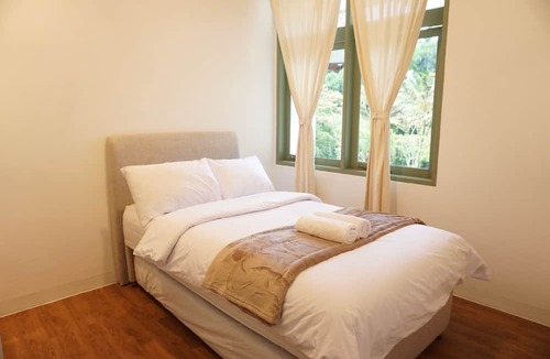 Parongpong Villa | Riverdale Villa
