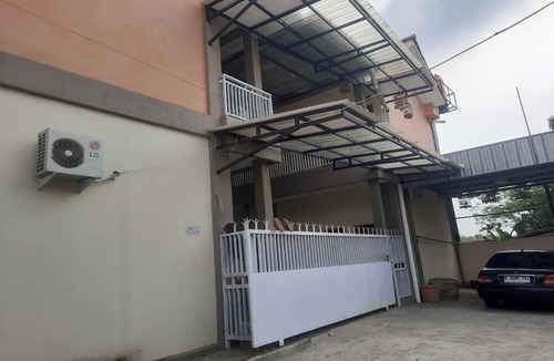 Linggajati Hotel | Hotel O Guest House Pak Eman