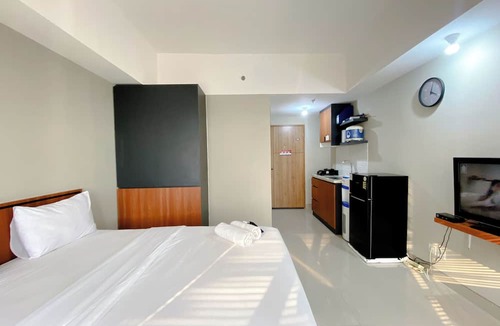 Duren Sawit Apartment | Homey and Minimalist Studio LRT City Jatibening Apartment