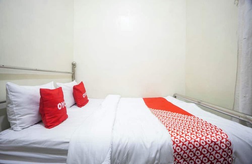 Klojen Hotel | OYO 93987 Suropati 2 Guest House