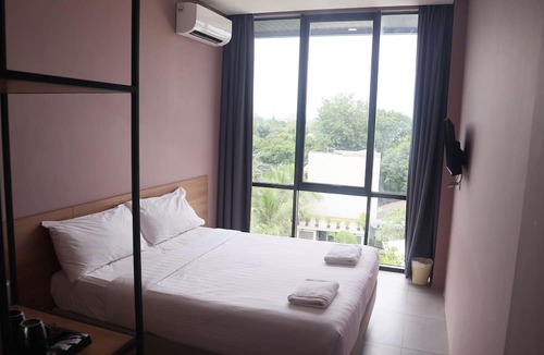 Tangerang Hotel | VNC Hotel Serpong Powered by Archipelago