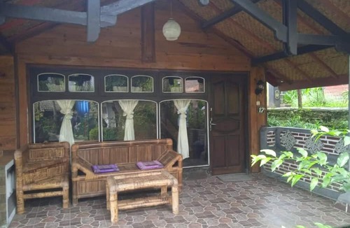 Ngadisari Hotel | Hotel Yoschi