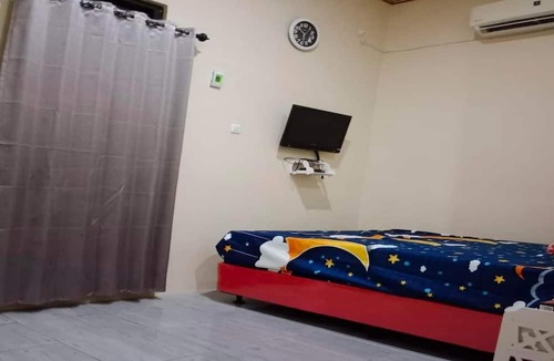 Singaraja Hotel | OYO 93741 Ayna Kost Syariah