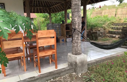 Jerowaru Cabin | Melody
