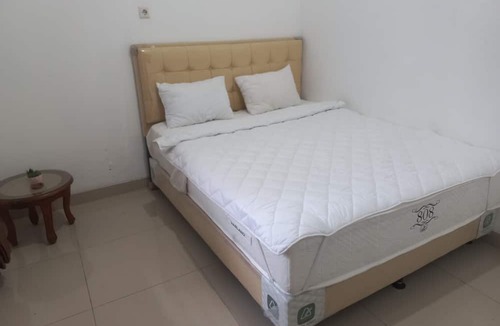 Purwokerto Hotel | Hotel O Salma Homestay Syariah Near alun alun kota purwokerto