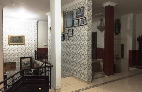Waru Hotel | Hotel O Guest House Bu Iin Syariah
