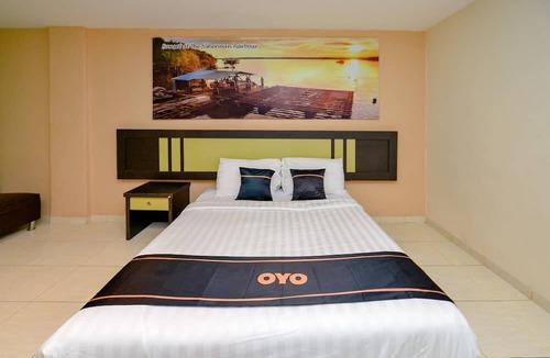 Tanjung Pinang Hotel | OYO 2487 Sampurna Jaya Hotel