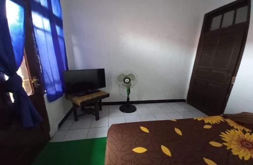 Pelabuhan Ratu Hotel | Hotel O Home Stay Syariah Habibie