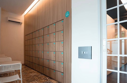 Solo City Centre Hotel | Bobopod Slamet Riyadi Solo