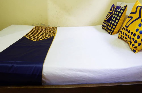 Dinoyo Hotel | Hotel O Kost Bu Tutik Syariah