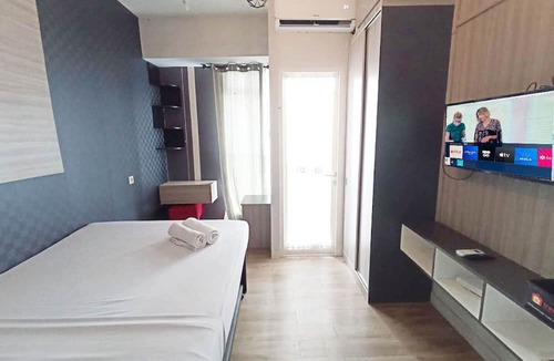 Semarang Apartment | Homey And Cozy Living Studio Amartha View Apartment