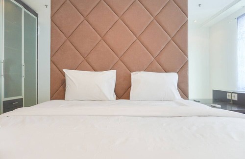 Kelapa Gading Barat Apartment | Spacious And Good 3Br At 18Th Floor French Walk (Moi) Apartment
