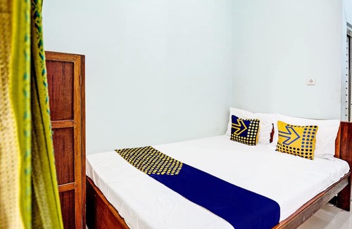 Pleret Hotel | Capital O 93601 Manda Homestay Syariah