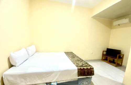 Pleret Hotel | Capital O 93601 Manda Homestay Syariah