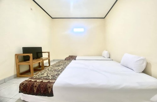 Pleret Hotel | Capital O 93601 Manda Homestay Syariah