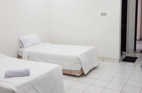 Batu Karas Hotel | Hotel pondok putri